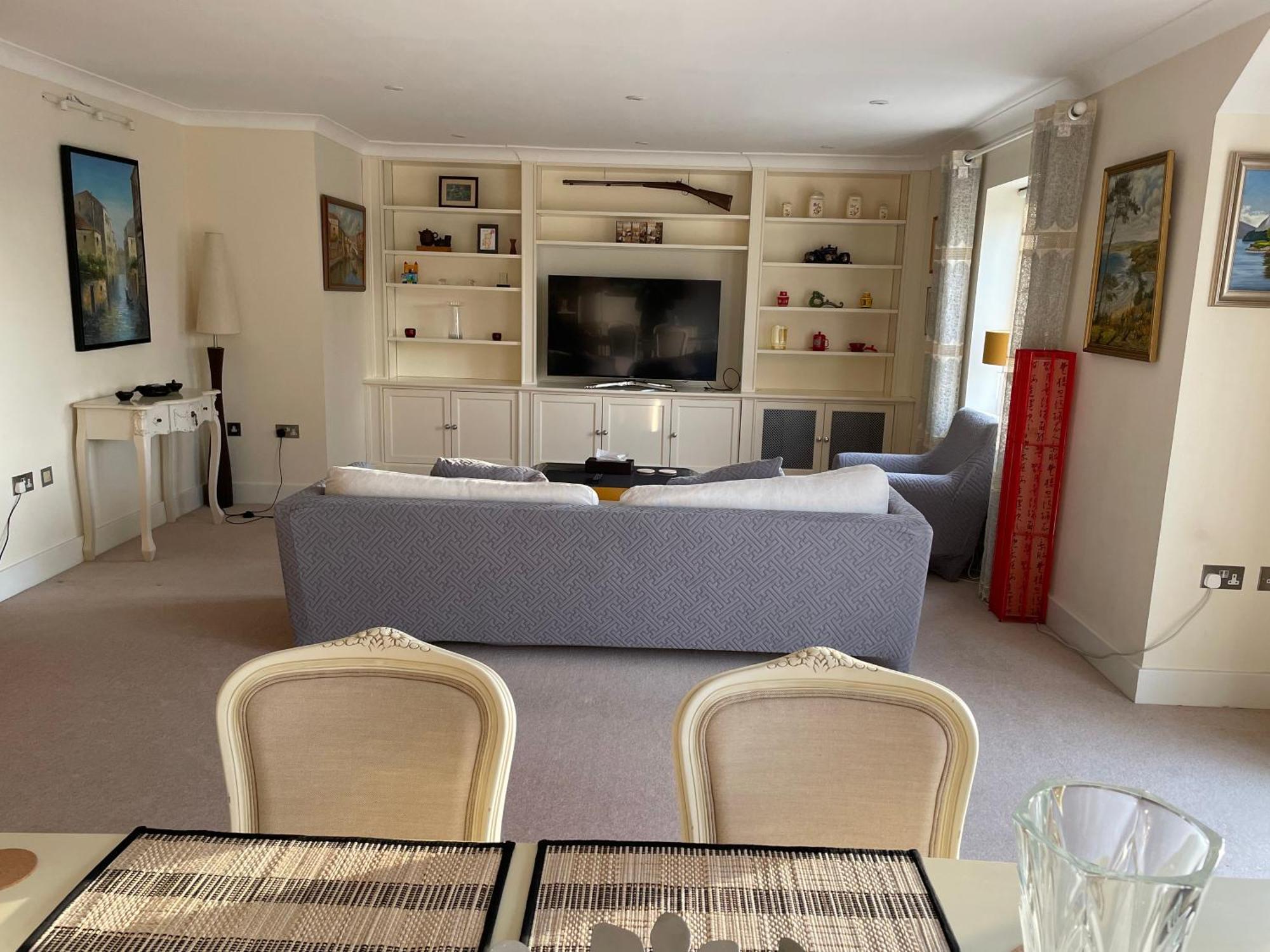 Top Floor En-Suite Double Bedrooms With Great View Of Windsor Castle & Free Parking Екстер'єр фото