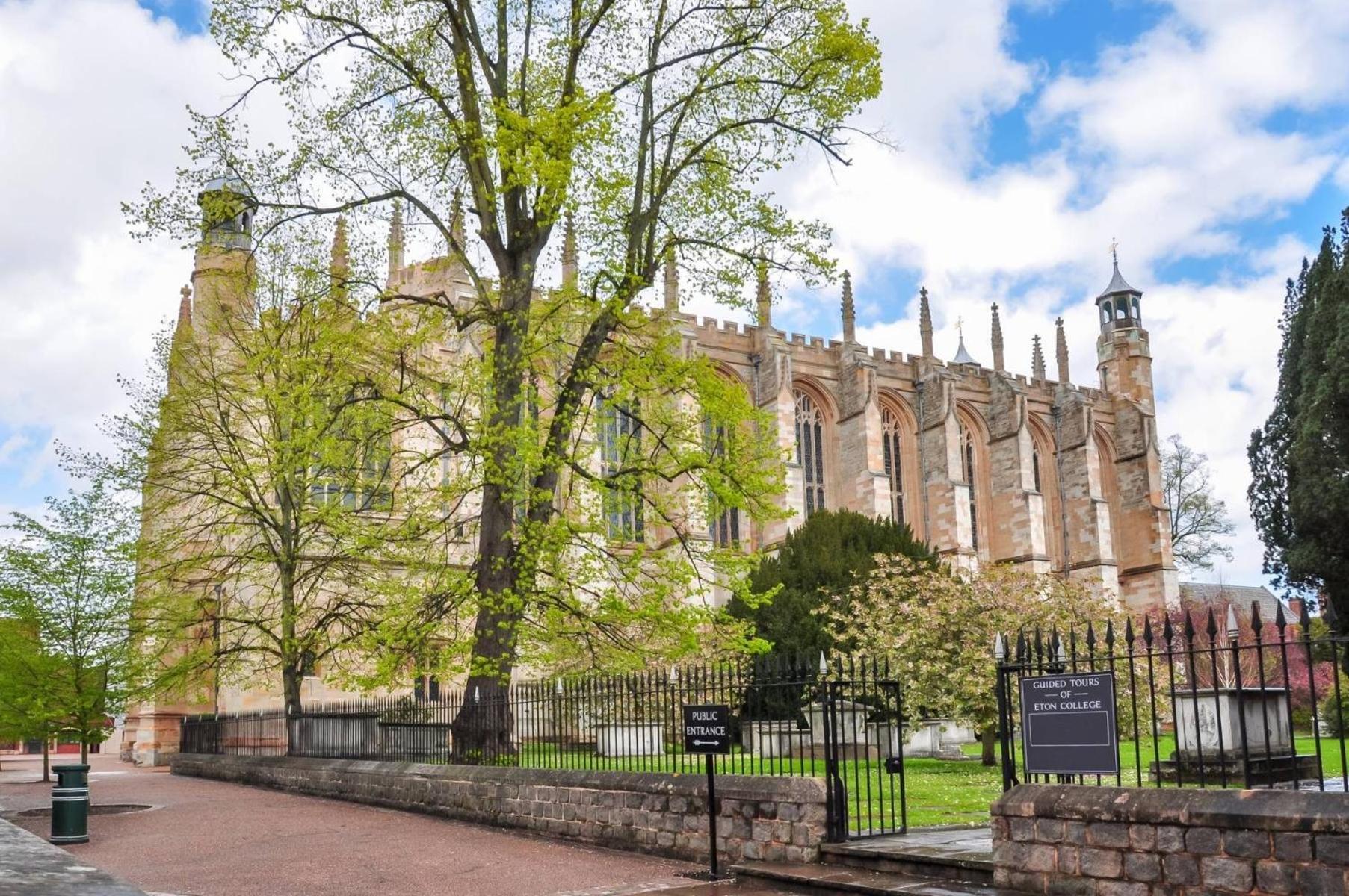 Top Floor En-Suite Double Bedrooms With Great View Of Windsor Castle & Free Parking Екстер'єр фото